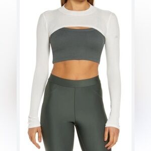 Alo Yoga Thrill Seeker Shrug